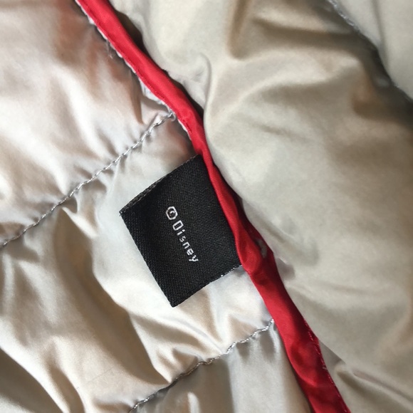 Tumi Packable Puffer Down Jacket Walt Disney Productions Silver - Picture 9 of 9